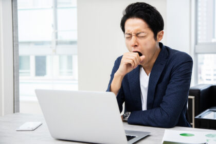 昼間の眠気・日中眠くなる原因とは